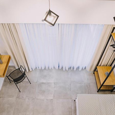 לימנריה Blue Stone Luxury Suites מראה חיצוני תמונה