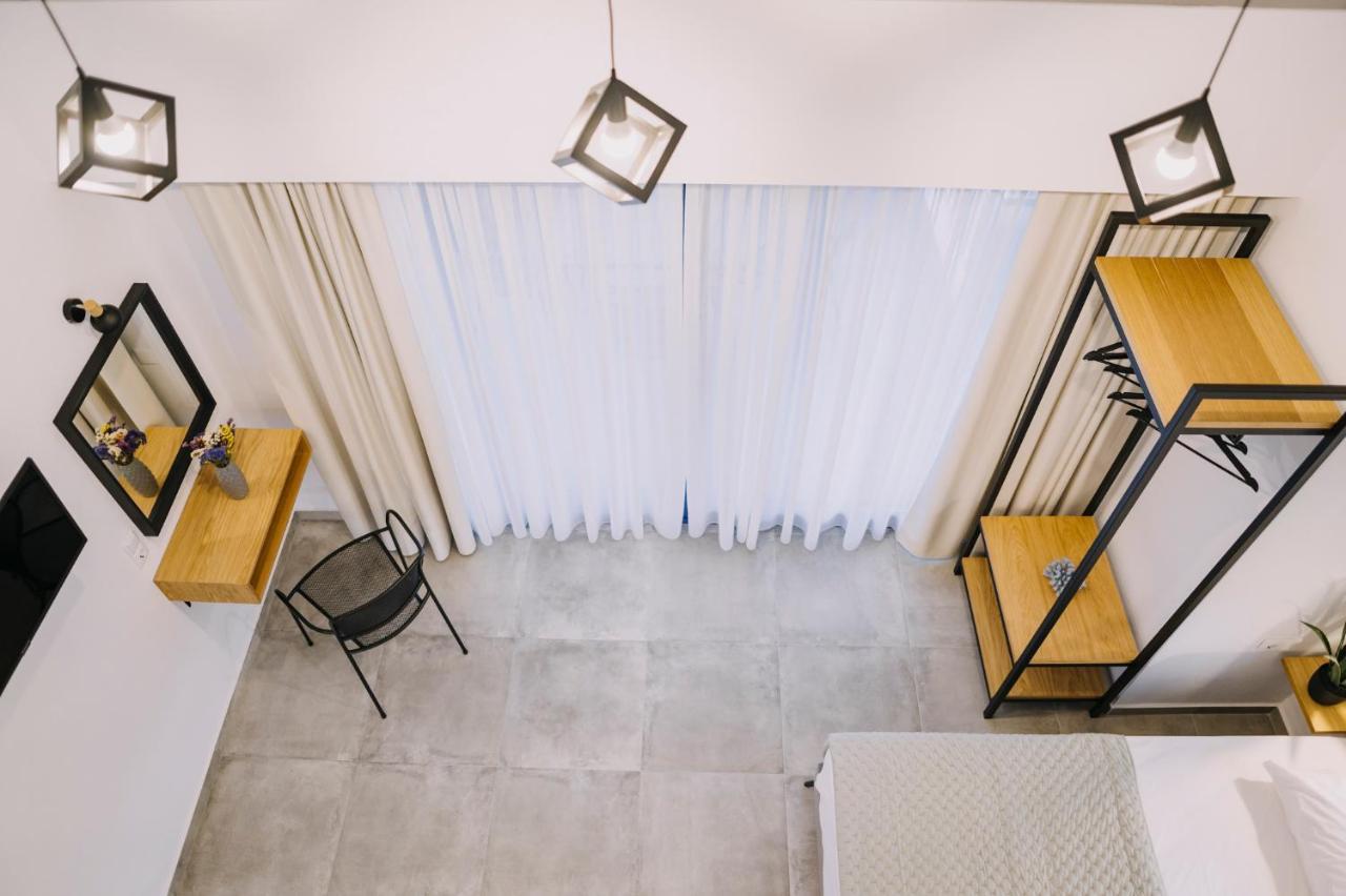 לימנריה Blue Stone Luxury Suites מראה חיצוני תמונה