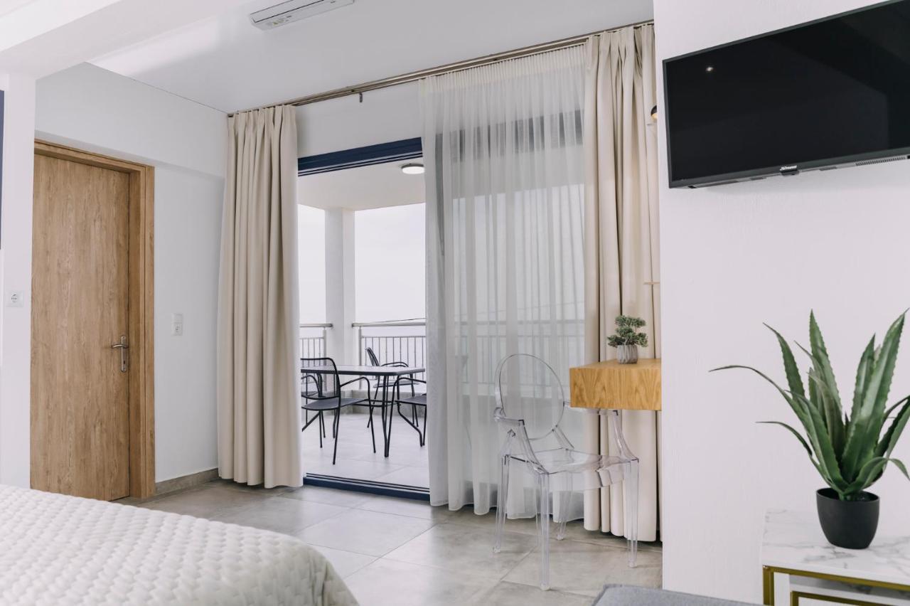 לימנריה Blue Stone Luxury Suites מראה חיצוני תמונה