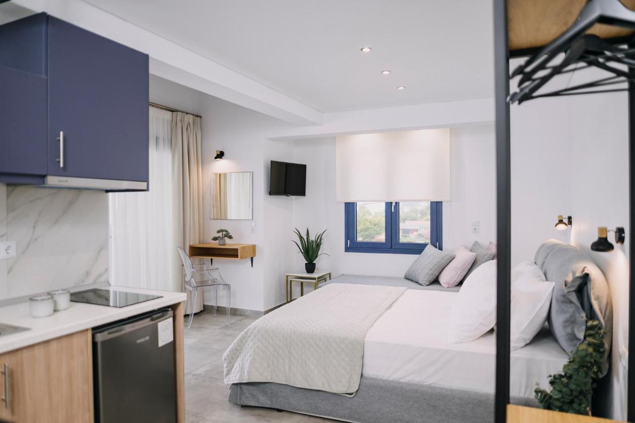 לימנריה Blue Stone Luxury Suites מראה חיצוני תמונה