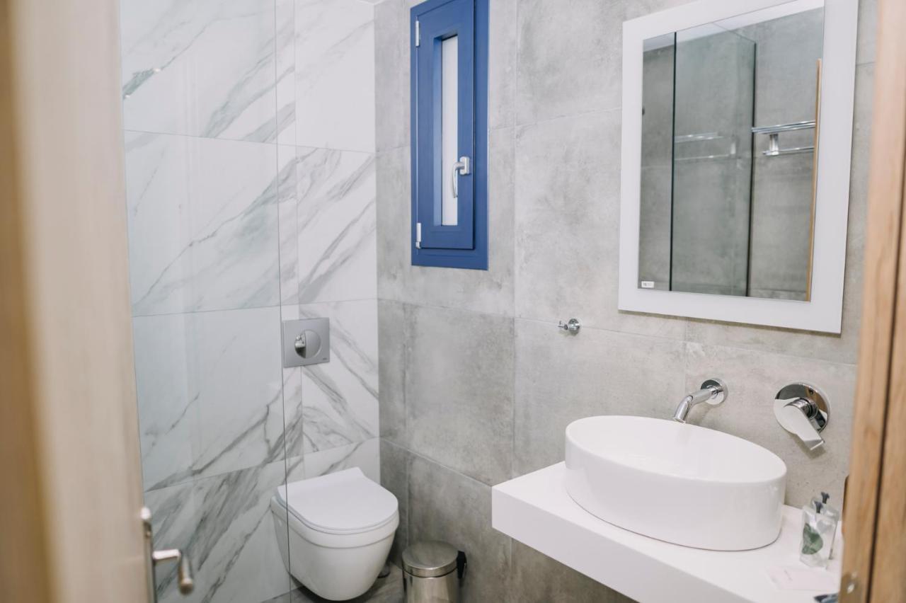 לימנריה Blue Stone Luxury Suites מראה חיצוני תמונה